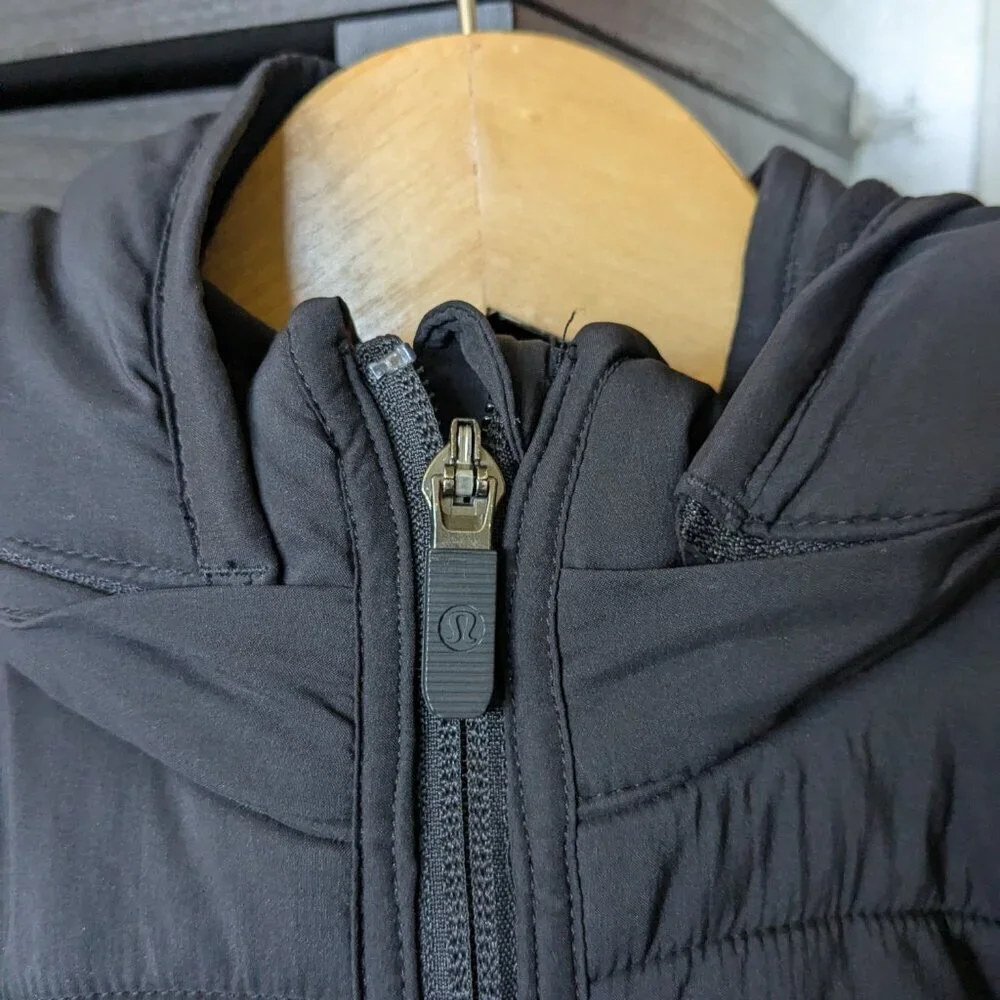 Lululemon Extra Mile Vest Black Puffer Vest Water Repellant Size 4